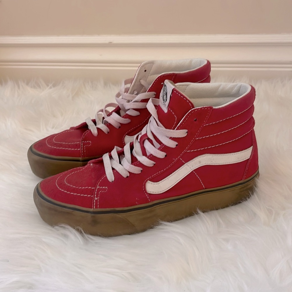 Cutest Gum Sole Red Suede Platform SK8 Hi Top Vans ❤️🛹